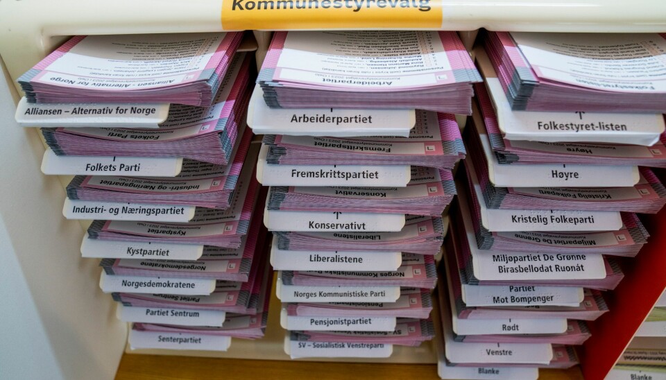 Den 11. september 2023 er det valgdag Bildet viser ulike stemmesedler.