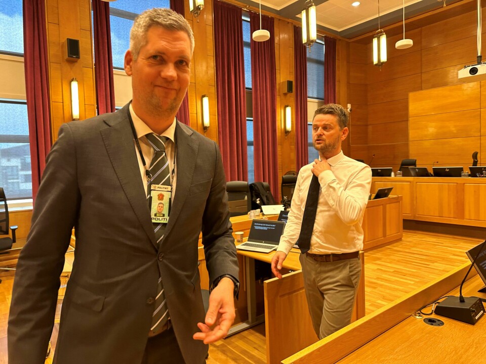 Dag Uppheim, etterforskningsleder i Cold Case-enheten i Kripos forklarte seg i Gulating lagmannsrett. Her er han sammen med Stian Kristensen, forsvarer for Johny Vassbakk. Dag Uppheim, etterforskningsleder i Cold Case-enheten i Kripos forklarte seg i Gulating lagmannsrett. Her er han sammen med Stian Kristensen, forsvarer for Johny Vassbakk.