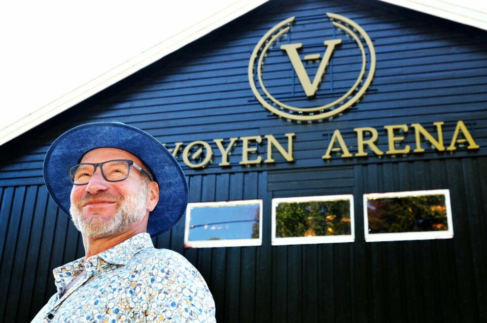 Atle Hoff ønsker alle velkommen til Indre Østfolds nye scene. Vøyen Arena i Spydeberg. Atle Hoff