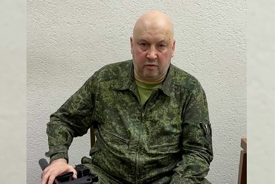 Sergej Surovikin i et bilde som ble offentliggjort av Russlands forsvarsdepartment 24. juni i år. Dette bildet fra Russlands forsvarsdepartement er tatt fra en video der Sergej Surovikin henvender seg til opprørerne fra et ukjent sted 24. juni. Foto: Russlands forsvarsdepartement / AP / NTB