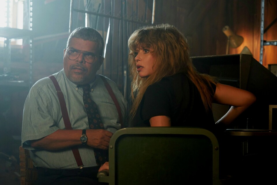 Luis Guzmán er en av mange kjente gjestestjerner i serien, han dukker opp som Raul, i episode 8. Luis Guzmán er en av mange kjente gjestestjerner i serien, han dukker opp som Raul, i episode 8.
