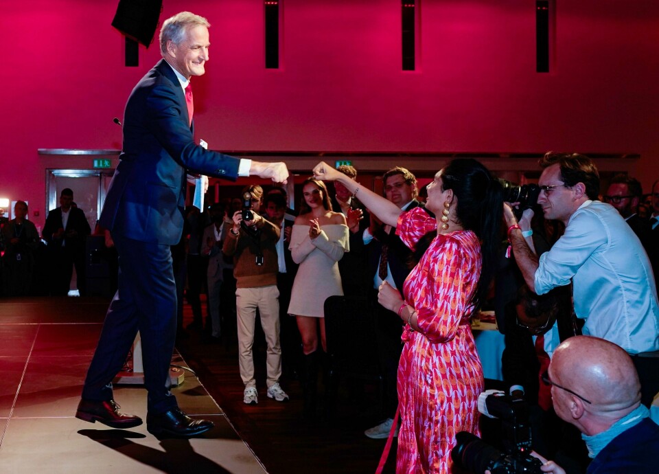 Akkurat nå framstår vi som et parti som sitter i øs pøsende regnvær og jubler – og innbiller oss selv at sola skinner, skriver Øystein H. S. Moen. Bildet viser statsminister Jonas Gahr Støre på Arbeiderpartiets valgvake i Folkets Hus 11. september. Valg 2023. Valgvake for Ap i Folkets Hus