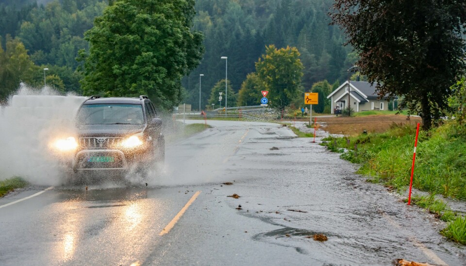 Våte tilstander i Vennesla mandag. Våte tilstander i Vennesla mandag. Foto: Tor Erik Schrøder / NTB