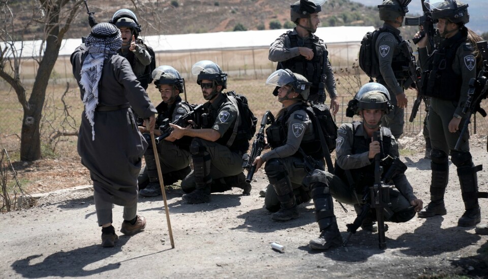 Israel har innført et apartheidregime i de okkuperte områdene med ulike rettigheter for palestinere og jødiske bosettere, slår Amnesty International, Human Rights Watch og FNs tidligere spesialutsending Michael Lynk fast. Israel har innført et apartheidregime i de okkuperte områdene med ulike rettigheter for palestinere og jødiske bosettere, slår Amnesty International, Human Rights Watch og FNs tidligere spesialutsending Michael Lynk fast. Foto: AP / NTB