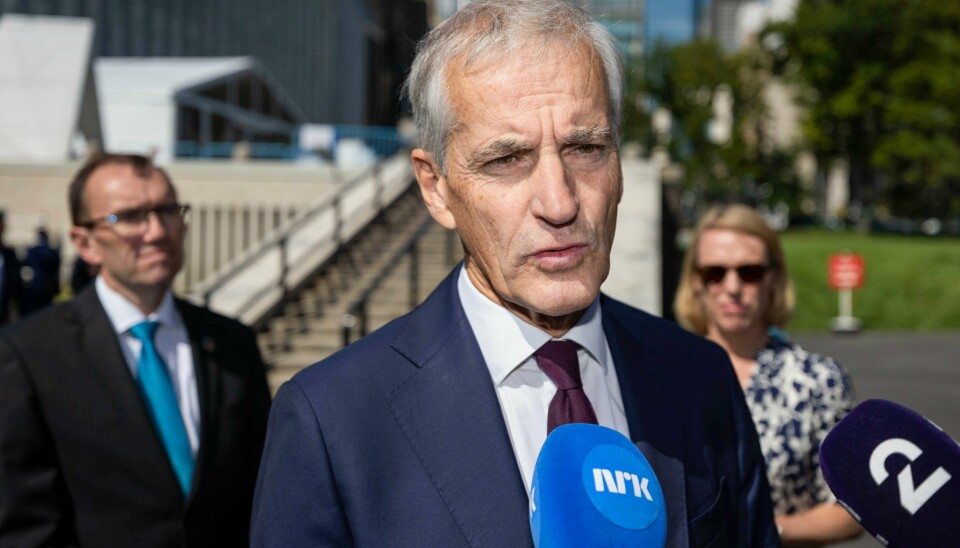 Norge og statsminister Jonas Gahr Støre (Ap) står ikke på talerlisten når FNs generalsekretær holder klimatoppmøte under FNs høynivåuke i New York onsdag. Her er han fotografert i New York. Statsminister Jonas Gahr Støre (Ap) sier at Solberg og Høyre må svare på alle spørsmål for å bevare tilliten. Foto: Pontus Höök / NTB