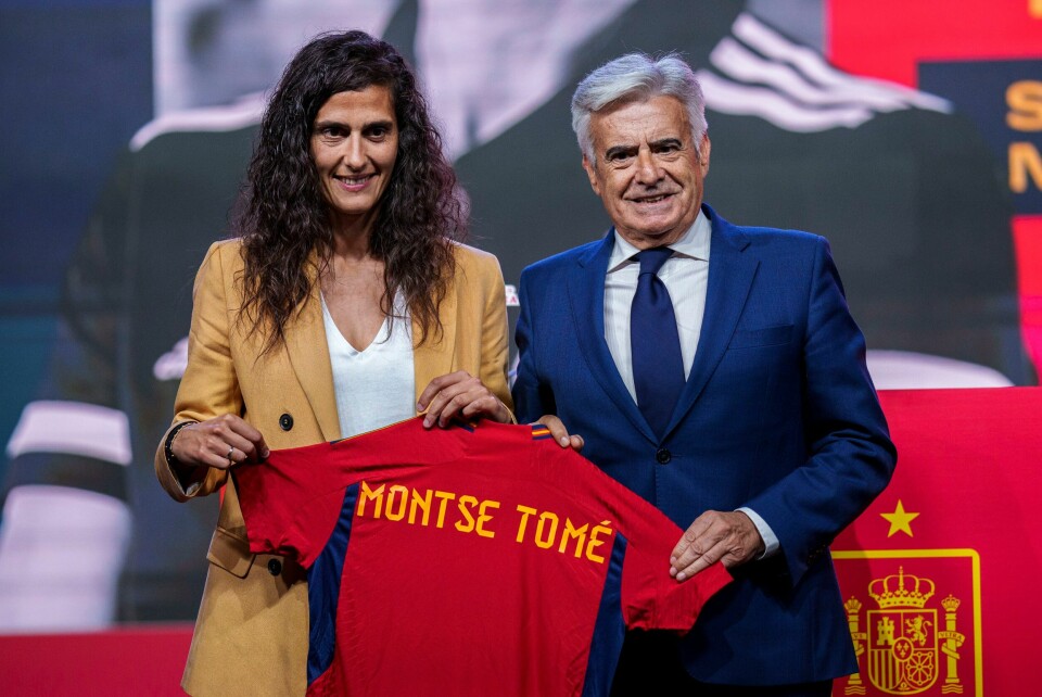 Montse Tome (t.v.) er Spanias nye landslagssjef. Hun kan få en frisk start. Montse Tome er Spanias nye landslagssjef. Foto: Manu Fernandez / AP / NTB