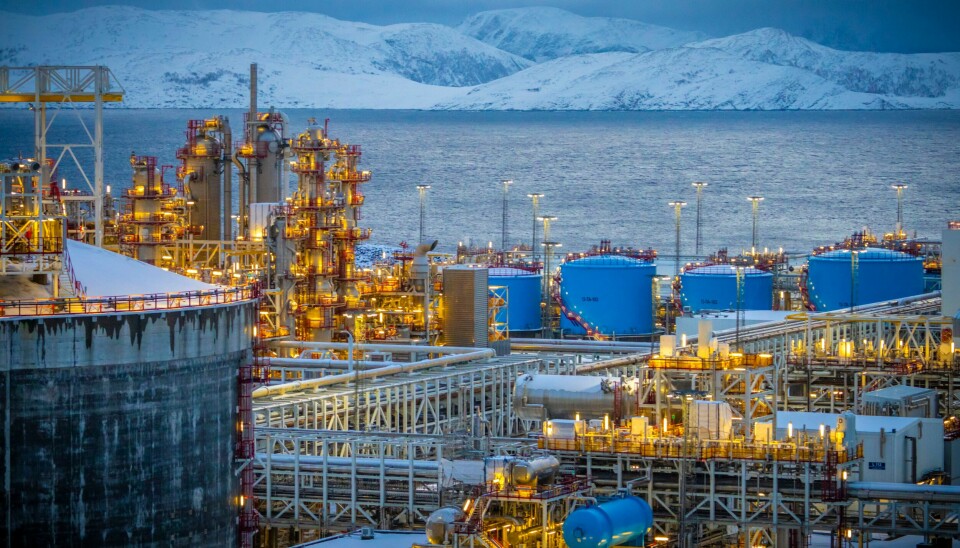 Equinors anlegg på Melkøya utenfor Hammerfest skal forsynes med kraft fra land fra 1. januar 2030. Equinors anlegg på Melkøya utenfor Hammerfest skal forsynes med kraft fra land fra 1. januar 2030.