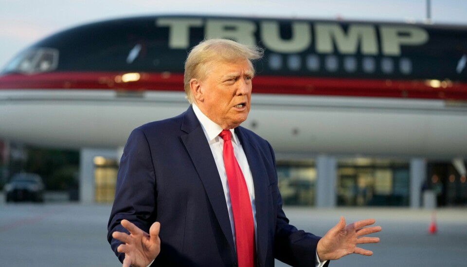 Ekspresident Donald Trump har blikket mot en ny periode som president i Det hvite hus i USA. Tidligere president Donald Trump er tiltalt for forsøk på å omgjøre valgresultatet i Georgia i 2020. Foto: Alex Brandon / AP / NTB