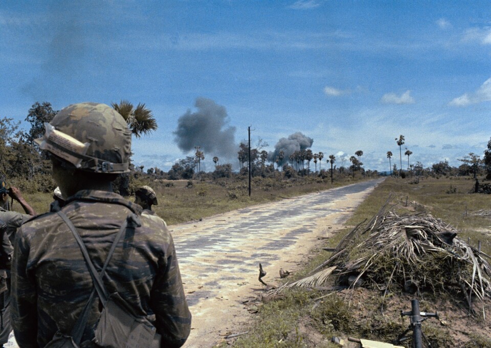 Amerikanske soldater på plass i Kambodsja i 1973. Samme året som amerikanske styrker trakk seg ut av landet. Amerikanske soldater på plass i Kambodsja i 1973. Samme året som amerikanske styrker trakk seg ut av landet.