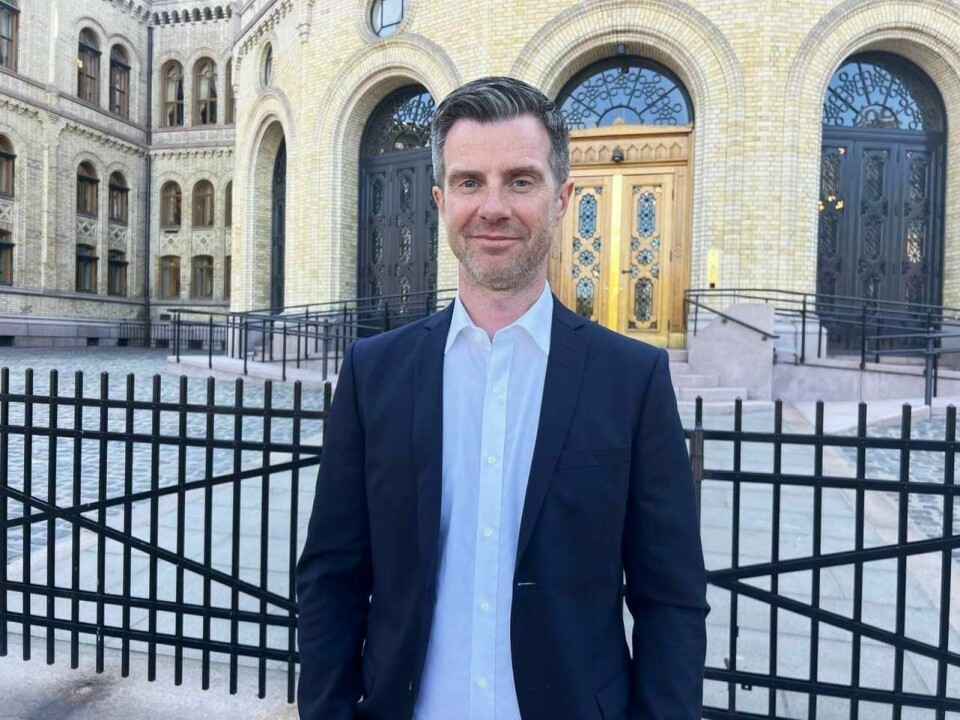 Lønn er åpenbart et av svarene når vi sliter med rekrutteringen til yrker som lærere og sykepleiere, skriver Fredrik Haugen. Han ber norske politikere følge Danmarks eksempel. Fredrik Haugen