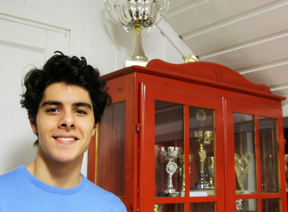 På vei opp: Aryan Tari fra Lierskogen når stadig nye høyder i verdenstoppen i sjakk. FOTO: KENNETH LIA SOLBERG På vei opp: Aryan Tari fra Lierskogen når stadig nye høyder i verdenstoppen i sjakk. FOTO: KENNETH LIA SOLBERG
