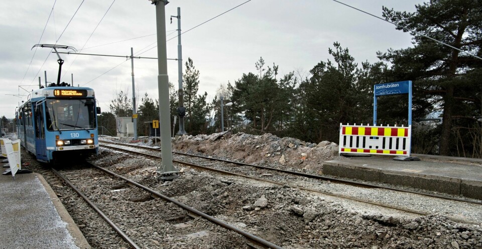 FJERNES: I dag starter rivningen av plattformene på Jomfrubråten stasjon på Ekebergbanen. Nå ønsker både politikere og lokalbefolkningen at rivningen stanses.