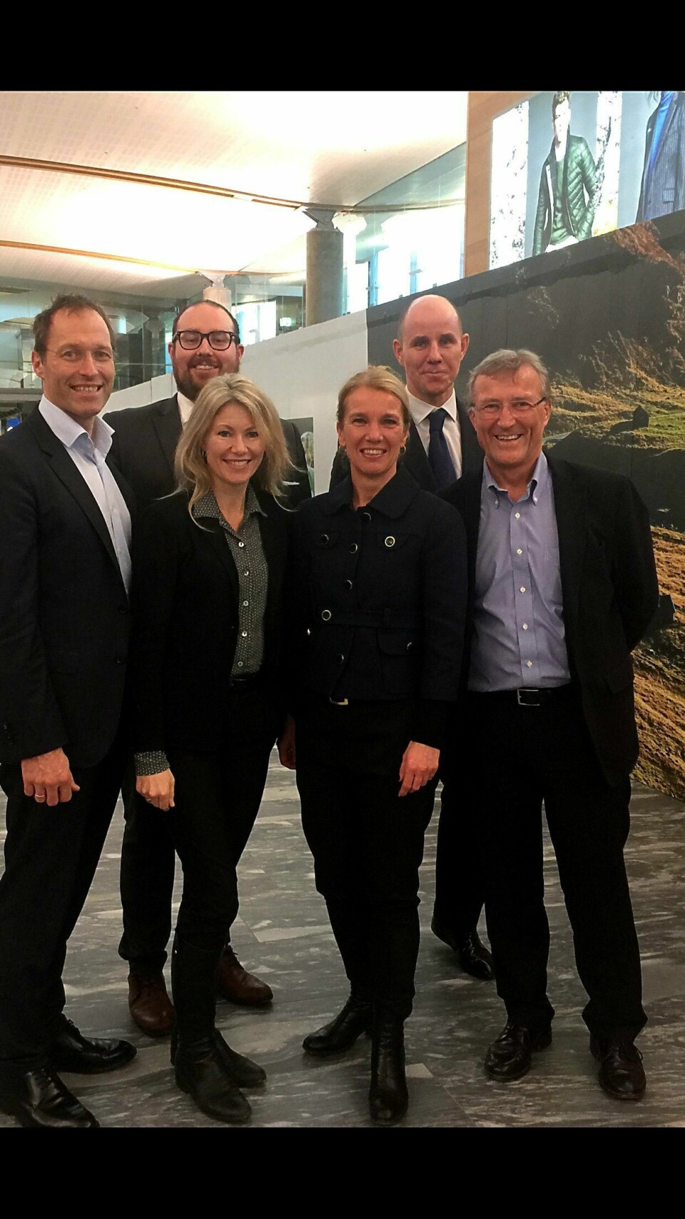 Peter Fusdahl (Styrbjørn), Christian Wedler (Frp), Siri Kalvig (UiS), ordfører Christine Sagen Helgø (H), Tore Gjedebo (Styrbjørn) og Geir Haug (Greater Stavanger). FOTO: PRIVAT
