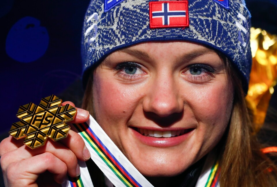 Søndag jakter Maiken Caspersen Falla gull igjen. Nå sammen med Heidi Weng på sprintstafetten. Søndag jakter Maiken Caspersen Falla gull igjen. Nå sammen med Heidi Weng på sprintstafetten.