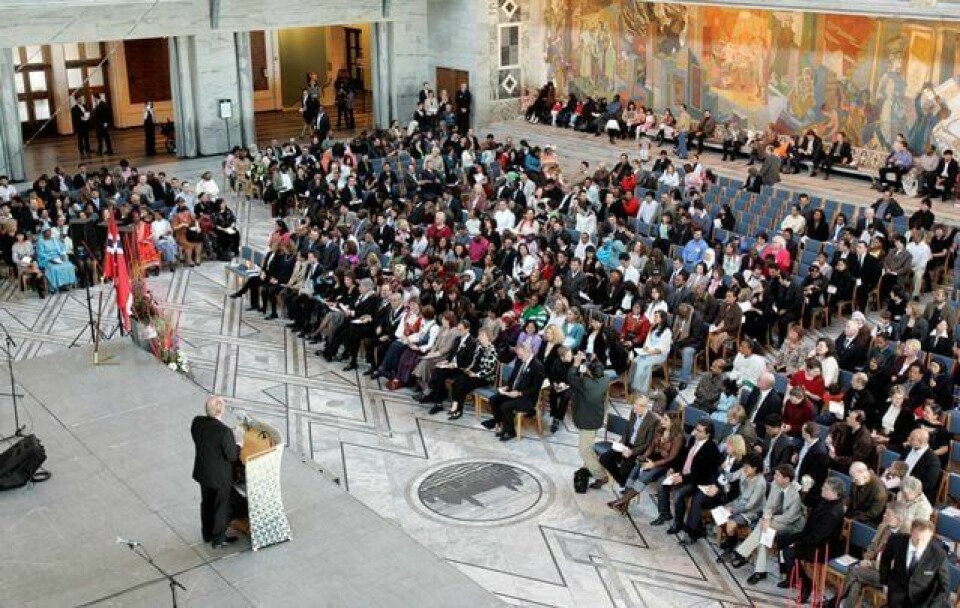 Siden 2007 har det vært arrangert statsborgerseremoni i Oslo Rådhus. Er det riktig å trekke tilbake statsborgerskap som straff for feil eller løgn under prosessen for å oppnå statsborgerskap, spør Marte Gerhardsen. FOTO: LISE ÅSERUD/NTB SCANPIX