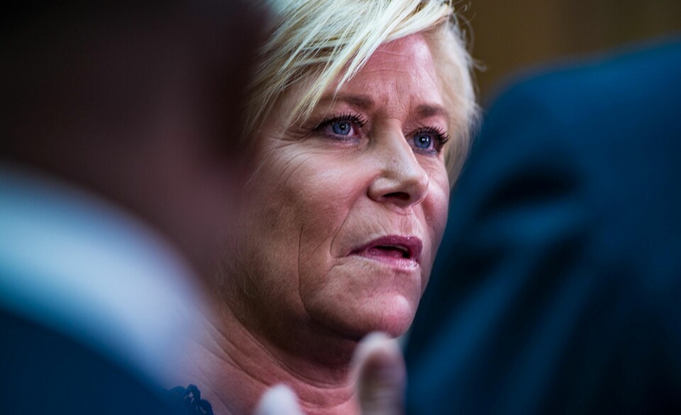 Finansminister Siv Jensen (Frp) har tidligere vært ute i Dagens Næringsliv og sagt at innvandring vil være en sentral del av perspektivmeldingen, 20 år etter at partiet hennes for første gang fremmet det kontroversielle kravet om et innvandringsregnskap. Finansminister Siv Jensen (Frp) har tidligere vært ute i Dagens Næringsliv og sagt at innvandring vil være en sentral del av perspektivmeldingen, 20 år etter at partiet hennes for første gang fremmet det kontroversielle kravet om et innvandringsregnskap.
