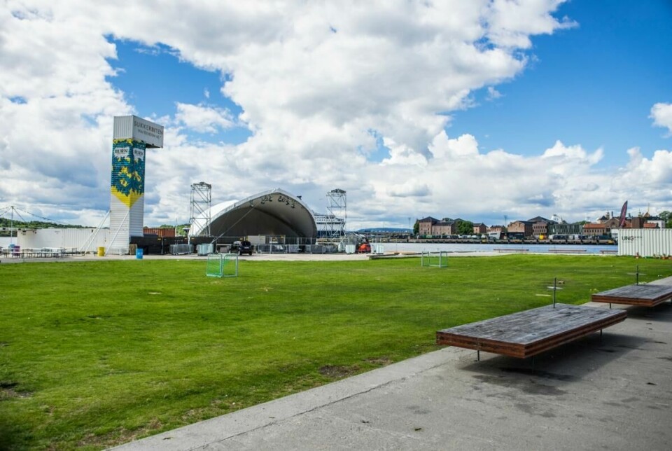 98 forslag har kommet inn i arkitektkonkurransen for det nye Fotografihuset på sukkerbiten i Bjørvika. Her et bilde av Sukkerbiten uterestaurant. 98 forslag har kommet inn i arkitektkonkurransen for det nye Fotografihuset på sukkerbiten i Bjørvika. Her et bilde av Sukkerbiten uterestaurant.