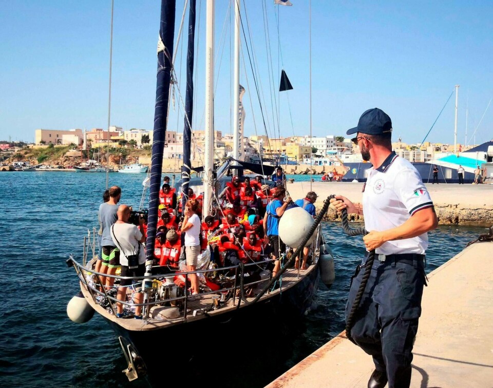 Italia: Et redningsskip fra den italienske organisasjonen Mediterranea Saving Humans ankom lørdag øya Lampedusa, etter å ha reddet 46 migranter og flyktninger utenfor Libyas kyst.