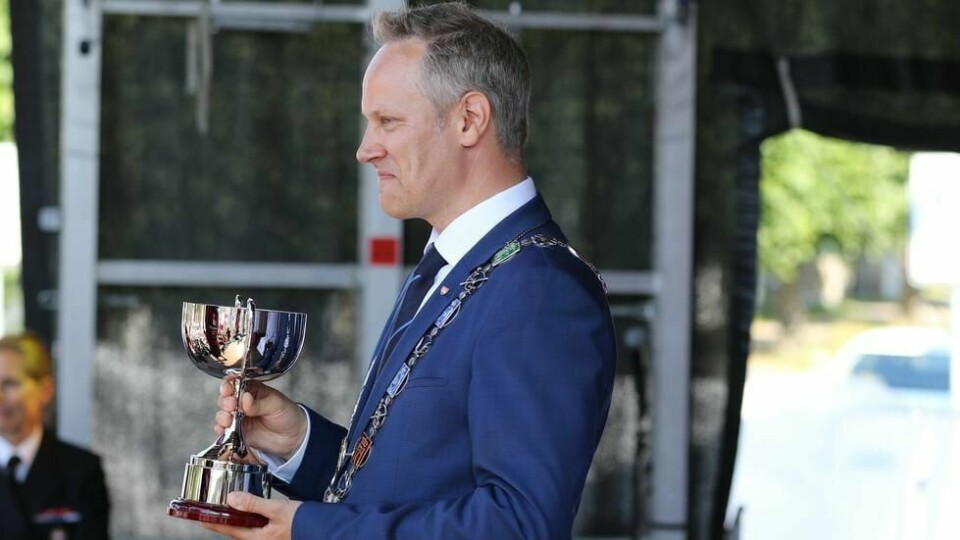 ØNSKER DACAPO: Ordfører Nygård og Fredrikstad-folket er enige om at vi må søke på nytt om å få arrangere The Tall Ships' Races. Her fra lørdagens premieutdeling etter paraden.