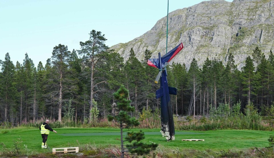 Deler av helikopteret som styrtet i Alta lørdag 31. august.