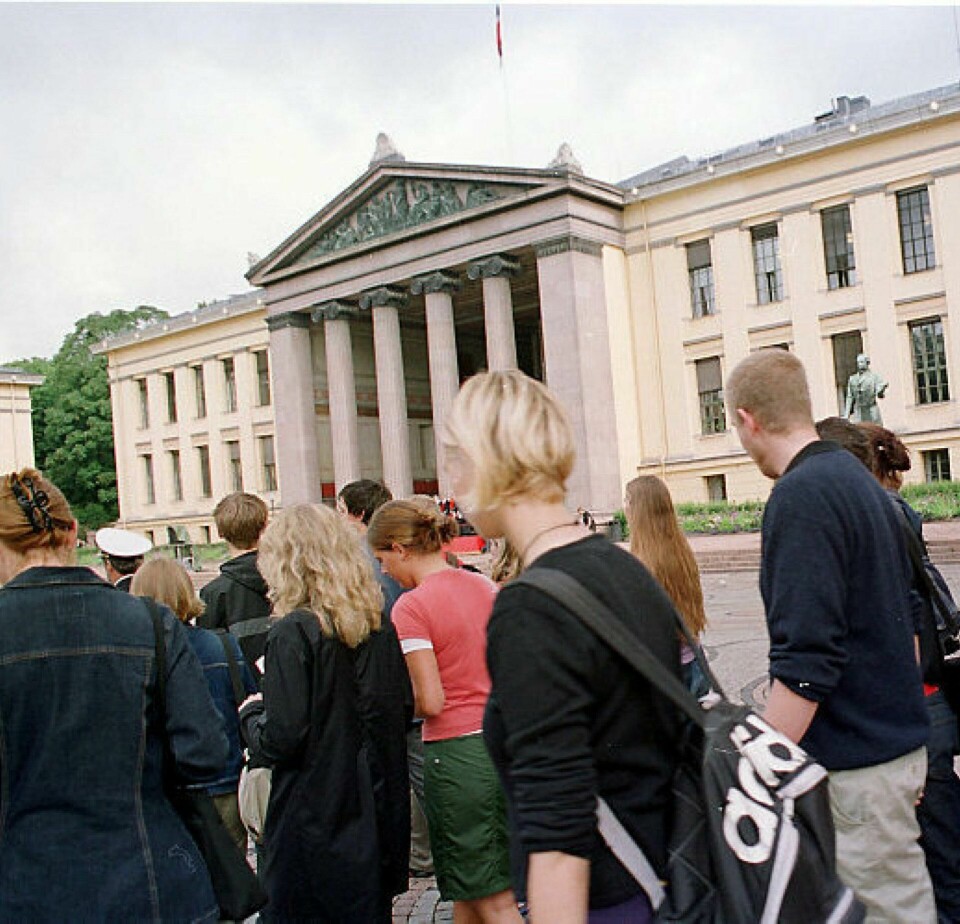 IMMATRIKULERING: Det er tid for nye studenter til å befolke Universitetsplassen for å høre rektor Svein Stølen hilse velkommen.FOTO: ERLEND AAS/NTB SCANPIX IMMATRIKULERING: Det er tid for nye studenter til å befolke Universitetsplassen for å høre rektor Svein Stølen hilse velkommen.FOTO: ERLEND AAS/NTB SCANPIX
