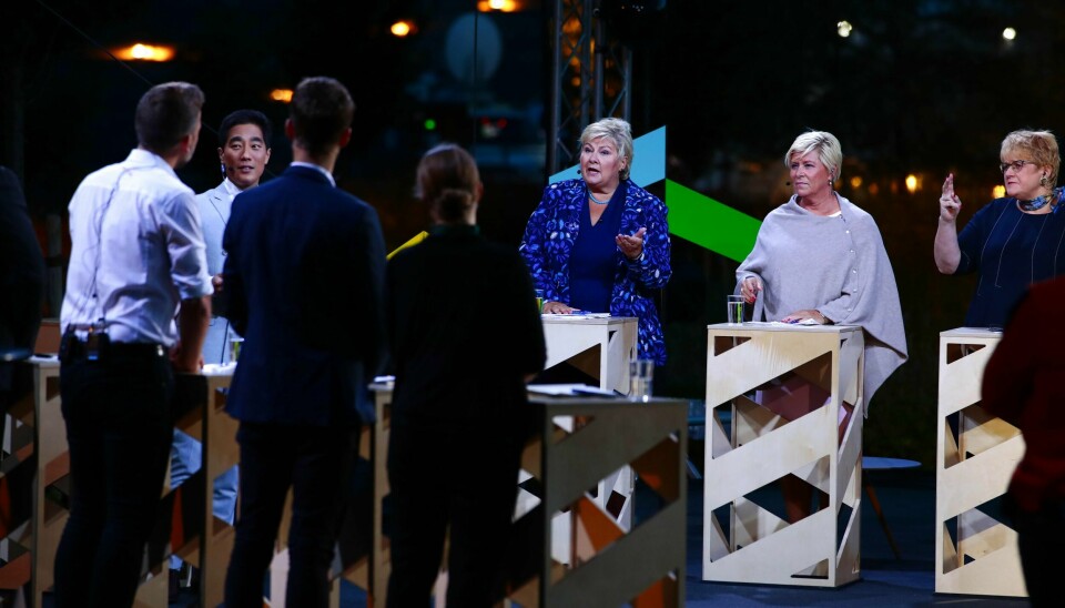Arendal 20190812. Programleder Fredrik Solvang, Erna Solberg (H), Siv Jensen (Frp) og Trine Skei Grande (V) under partilederdebatten fra Arendalsuka mandag kveld.Foto: Håkon Mosvold Larsen / NTB scanpix