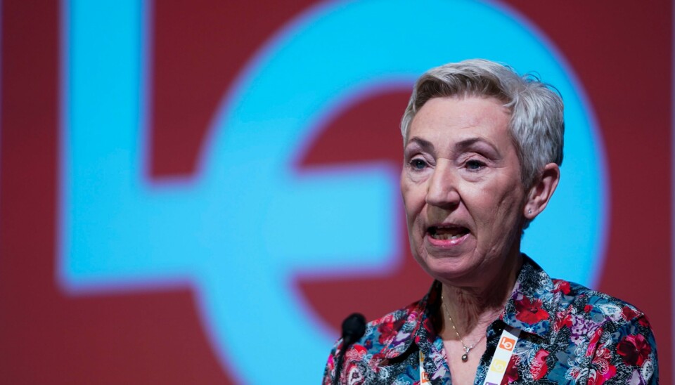 LO-leder Peggy Hessen Følsvik var ikke nådig med Akademikerne og Unio da hun talte til LOs representantskapsmøte tirsdag. LO-leder Peggy Hessen Følsvik er tydelig på at streikefaren er reell også i årets lønnsoppgjør. Foto: Terje Pedersen / NTB