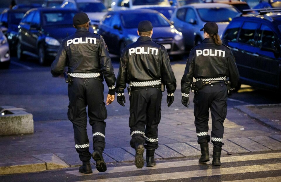 PATRULJERER: I Oslo er det rekordmange unge gjengangere på kriminalitetsstatistikken. Lovbruddene er også blitt mer alvorlige, skriver kronikkforfatterne. FOTO: HEIKO JUNGE/NTB SCANPIX