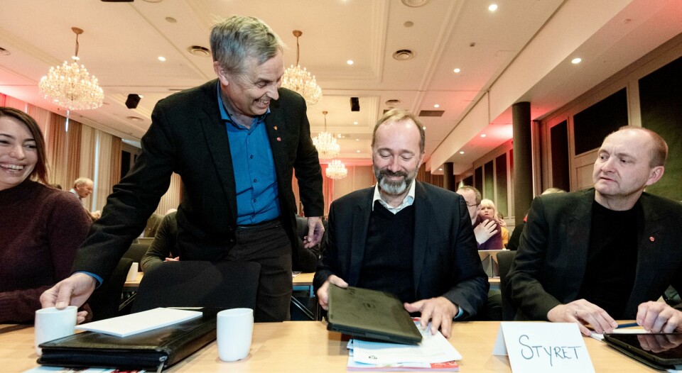 Trond Giske under fylkesårsmøte i Trøndelag Ap. I samtale med Bjørn Iversen, ordfører fra Verdal (tv). Stjørdal 20190302.
Trond Giske under fylkesårsmøte. I samtale med Bjørn Iversen, ordfører fra Verdal. Det blir valg av nytt styre i Trøndelag Ap under fylkesårsmøtet på Scandic-hotellet i Stjørdal.
Foto: Ned Alley / NTB scanpix