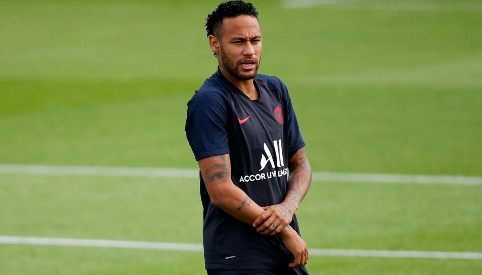 Neymar ønsker seg bort fra PSG, men det er ikke sikkert et salg går i boks før fristen. Foto: François Mori / AP / NTB scanpix