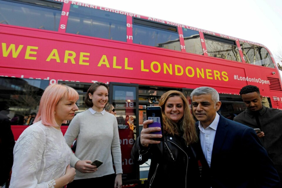 Londons ordfører, Sadiq Khan (i lyseblå skjorte), har vært tydelig på at slik han ser det, er alle londonboere like mye verdt: «We are all Londoners». For EU-borgere betyr imidlertid brexit klart færre og dårligere rettigheter i Storbritannia. FOTO: NTB SCANPIX