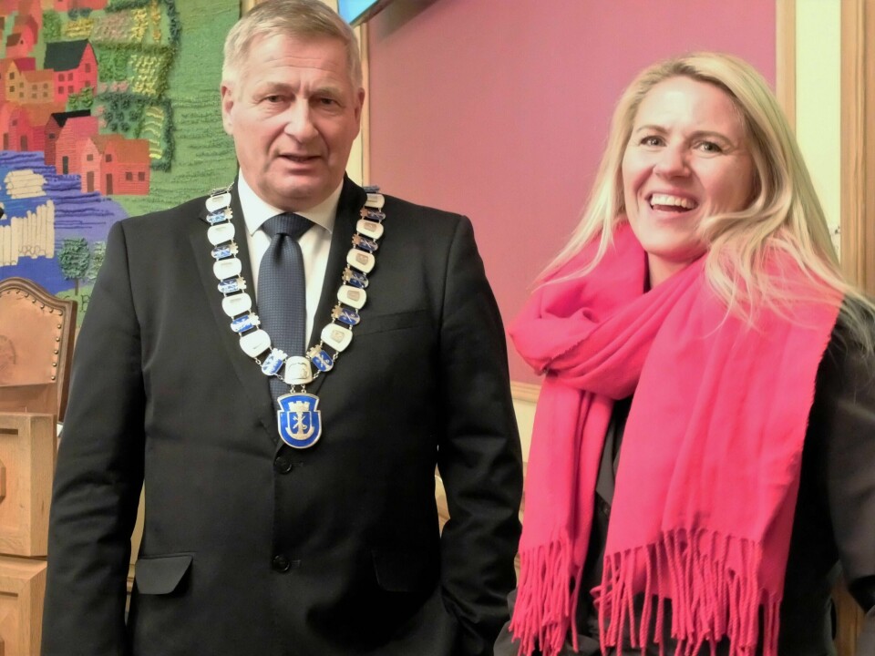 Ordførerutfordrer Monica Myrvold Berg (Ap) og Drammens ordfører Tore O. Hansen, som er innstilt til fylkesordførerkandidat for Høyre i Viken til valget i 2019. FOTO: KATRINE STRØM