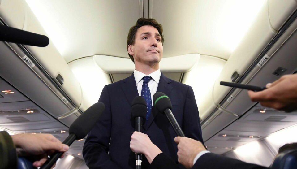 Canadas statsminister Justin Trudeau snakket til journalister i forbindelse med Times nyhet om at han sminket ansiktet sitt brunt i forbindelse med en temafest i 2001.