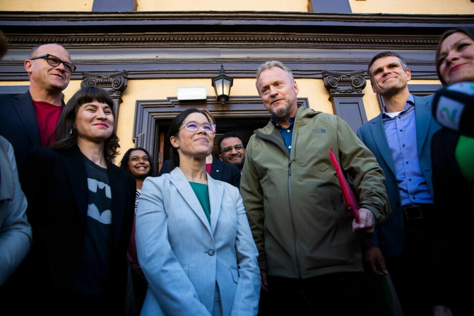 FORHANDLINGER: Fredag formiddag møttes de tre byrådspartiene AP, MDG og SV for første gang til forhandlinger om en ny byrådsplattform på Mangelsgården i Storgata i Oslo sentrum. FOTO: Berit Roald/NTB scanpix