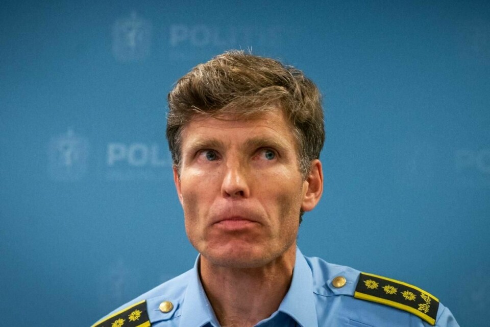 Politiadvokat Pål-Fredrik Hjort Kraby bekrefter at terror- og drapssiktede Philip Manshaus (22) har hatt kontakt med den nynazistiske organisasjonen «Den nordiske motstandsbevegelsen».