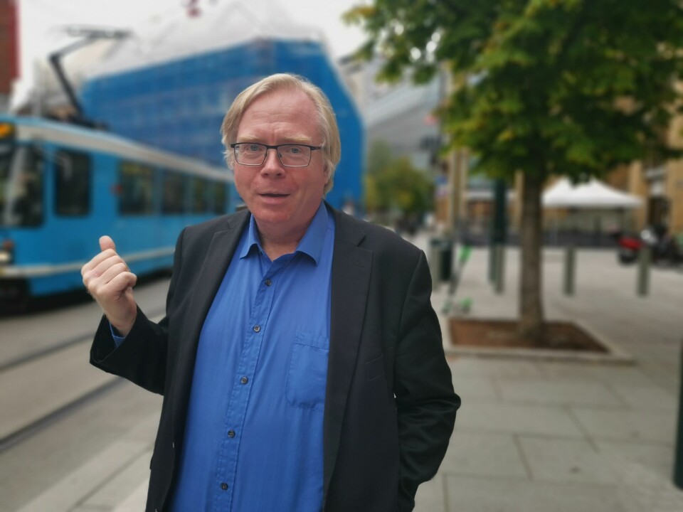 Nestleder i bussarbeiderklubben i Fagforbundet, Frode Eriksen, mener Oslo kommune må ta tilbake driften av bussene som ble anbudsutsatt på 90-tallet. Nestleder i bussarbeiderklubben i Fagforbundet, Frode Eriksen, mener Oslo kommune må ta tilbake driften av bussene som ble anbudsutsatt på 90-tallet.