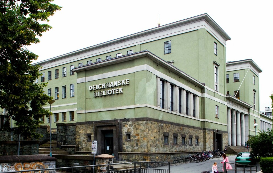 Y-blokken er i en helt annen verneklasse og langt mer bevaringsverdig enn Deichmanske hovedbibliotek, så komemntatorens tittel i denne sammenhengen refererer ikke til den omstridge Y-blokken. FOTO: NTB SCANPIX