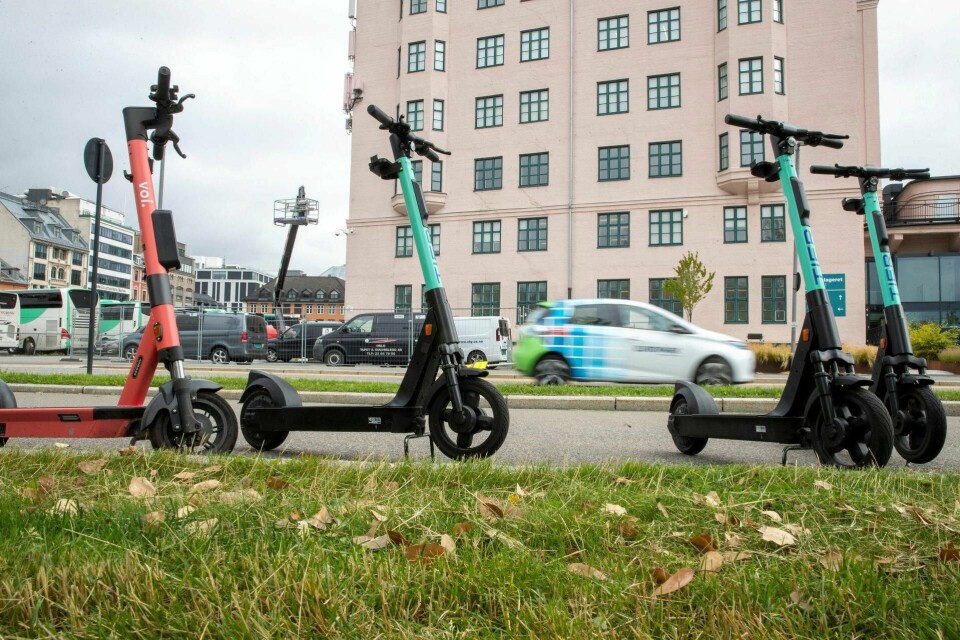 I Fortum er vi positive til såkalt mikromobilitet, men vi ser også at det er behov for å lage et sett regler for de populære tohjulingene, skriver Stian Mathisen. Foto: Terje Pedersen/NTB scanpix