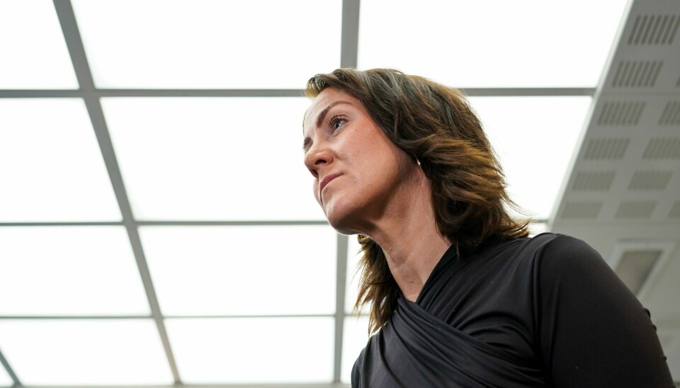 Tonje Brenna fikk rapporten fra Unio mandag. Omfanget av lavlønn økte fra 1997 til 2015, men har vært stabilt etter det. Tonje Brenna fikk rapporten fra Unio mandag. Foto: Martin Solhaug Standal / NTB