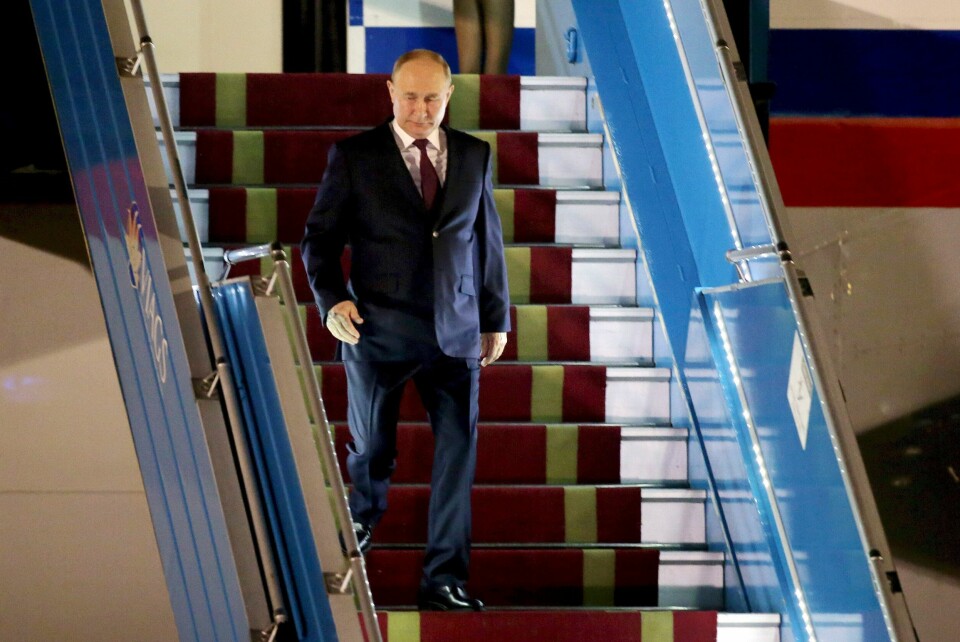 President Vladimir Putin ankom Hanoi natt til torsdag lokal tid. President Vladimir Putin ankom Hanoi natt til torsdag lokal tid. Foto: Minh Hoang / AP / NTB