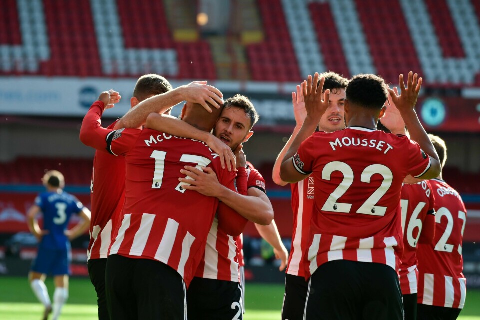 Sheffields David McGoldrick (t.v.) har scoret sitt andre mål på Bramall Lane lørdag.