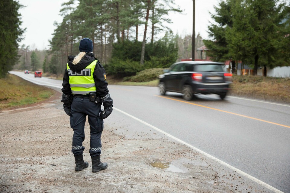 Mannen i 50-årene må betale bot for å ha kjørt for fort på E6 gjennom Moss, men slipper å miste førerkortet. (Illustrasjonsfoto) Utrykningspolitiet (UP) i Østfold holdt kontroll ved Borge varde i Fredrikstad. Trafikk. Politi. Politiet. Trafikksikkerhet. Promille. Ruskjøring.