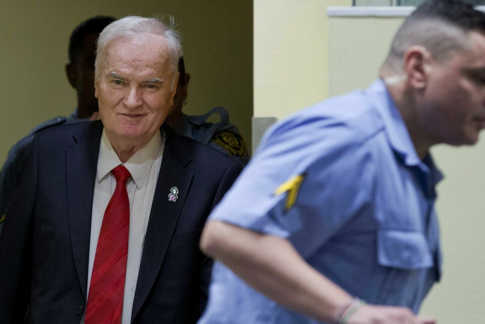 Radko Mladic på vei inn i retssalen for å motta livstidsdommen i 2017.Foto: AFP/NTB scanpix Radko Mladic på vei inn i retssalen for å motta livstidsdommen i 2017.Foto: AFP/NTB scanpix