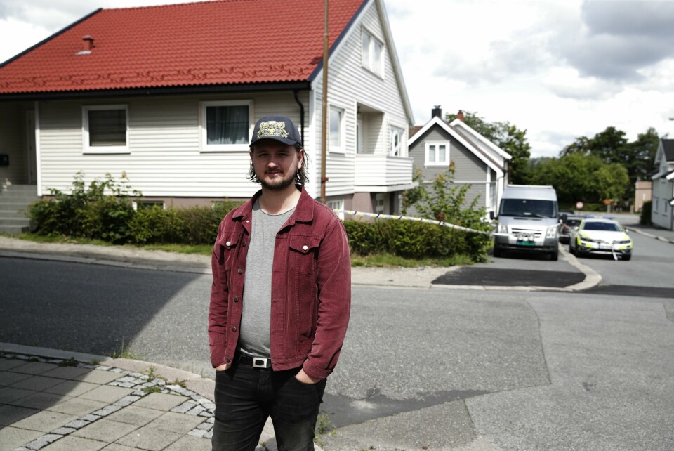 Sarpsborg 20200715. Freddy André Øvstegård som også er SV politikker bor i området. Tre kvinner ble knivstukket i Sarpsborg sent tirsdag kveld. En av ofrene er bekreftet omkommet og en er kritisk skadd. Politiet har pågrepet en gjerningsmann.Foto: Vidar Ruud / NTB scanpix Sarpsborg 20200715. Freddy André Øvstegård som også er SV politikker bor i området. Tre kvinner ble knivstukket i Sarpsborg sent tirsdag kveld. En av ofrene er bekreftet omkommet og en er kritisk skadd. Politiet har pågrepet en gjerningsmann.Foto: Vidar Ruud / NTB scanpix