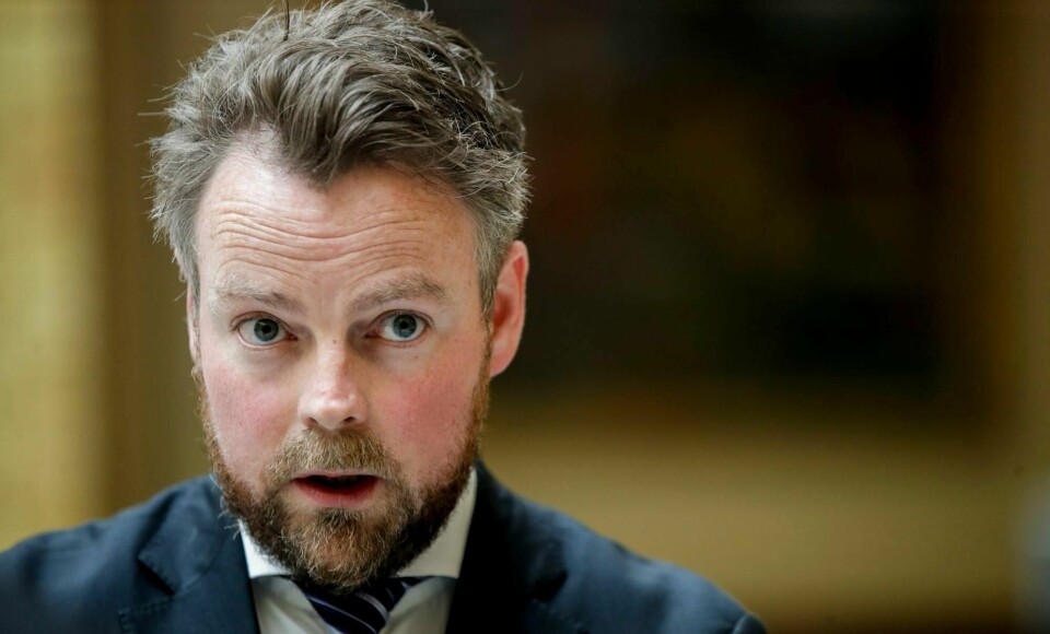 Arbeids- og sosialminister Torbjørn Røe Isaksen (H) foreslår å la Diskrimineringsnemnda få ansvaret for tvister som omhandler gjengjeldelse mot varslere.