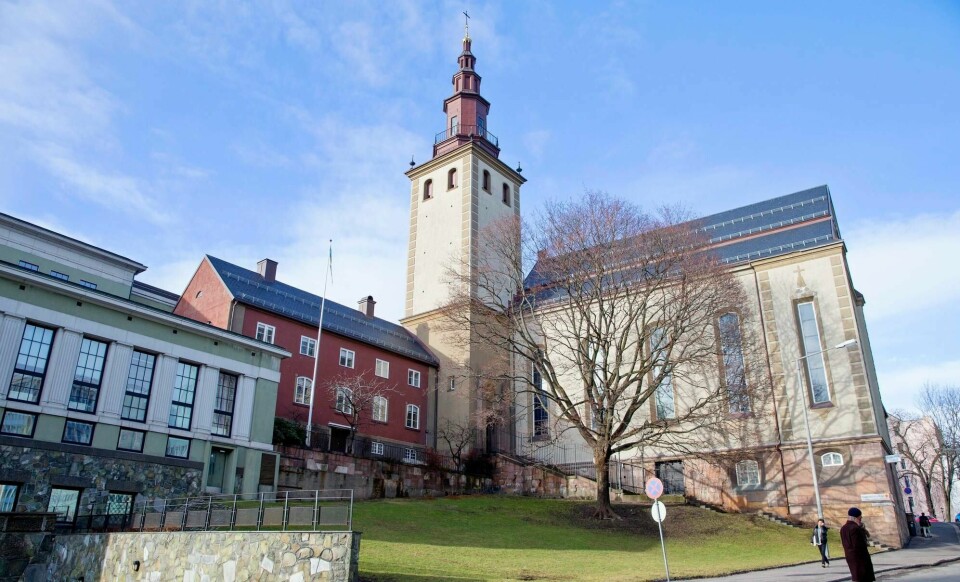 Svenska kyrkan på Hammersborg i Oslo er blant menighetene som nå har saksøkt Norge.