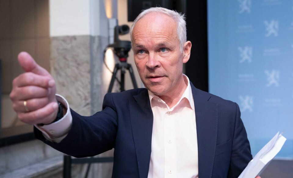 Finansminister Jan Tore Sanner (H) har bedt Justisdepartementets lovavdeling om en vurdering av hvilket handlingsrom han har overfor Norges Bank.