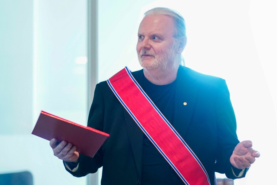 Forfatteren Jon Fosse ble tildelt Storkorset av St. Olavs Orden under et arrangement på Samlaget i Oslo torsdag. Forfatteren Jon Fosse ble tildelt Storkorset av St. Olavs Orden under et arrangement på Samlaget i Oslo torsdag. Foto: Håkon Mosvold Larsen / NTB