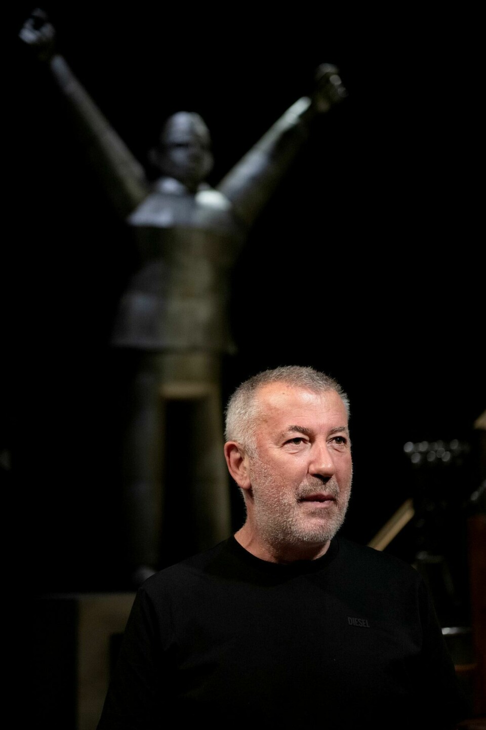 Den kroatiske teatersjefen Ivica Buljan setter opp «Bestialitetens historie» på Det Norske Teatret. Foto: Mimsy Møller Den kroatiske teatersjefen Ivica Buljan setter opp «Bestialitetens historie» på Det Norske Teatret. Foto: Mimsy Møller
