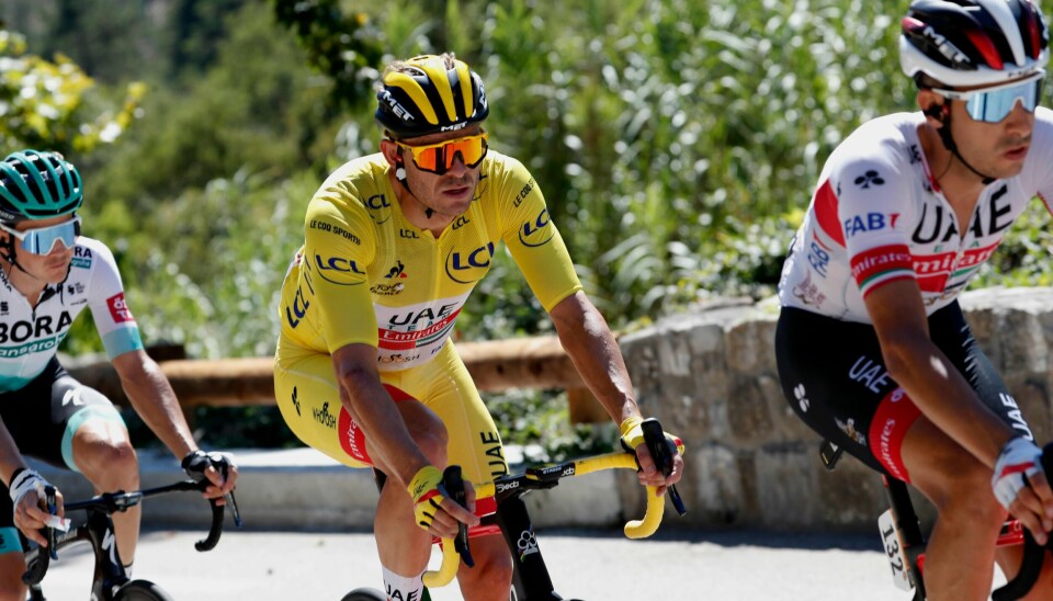 Alexander Kristoff fikk sykle i gul trøye på andreetappen av Tour de France, men klarte ikke henge med hovedfeltet.